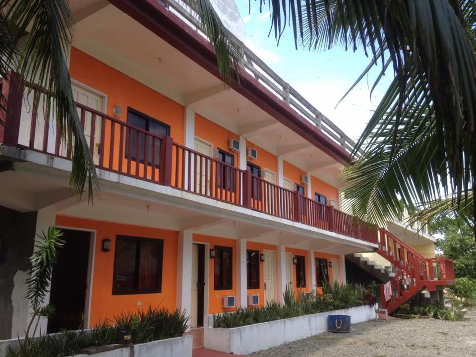 Lotus Sun & Waves Beach Resort Baler Esterno foto