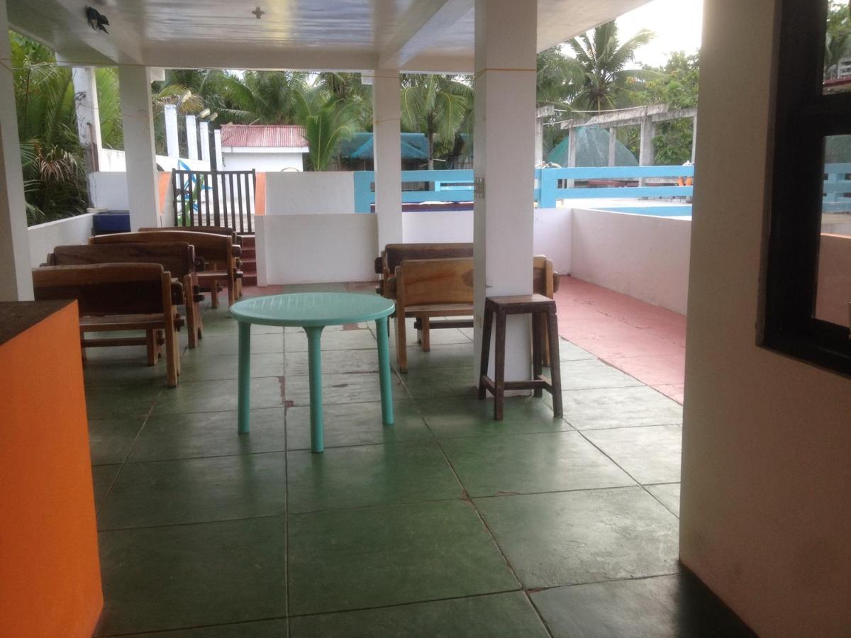 Lotus Sun & Waves Beach Resort Baler Esterno foto